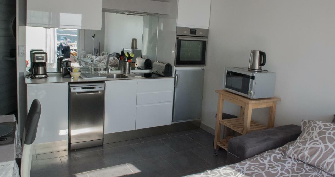 Au Bruit Des Vagues Apartment *